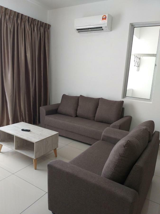 Aliff Avenue 2 Bedroom Homestay Джохор-Бару Екстер'єр фото